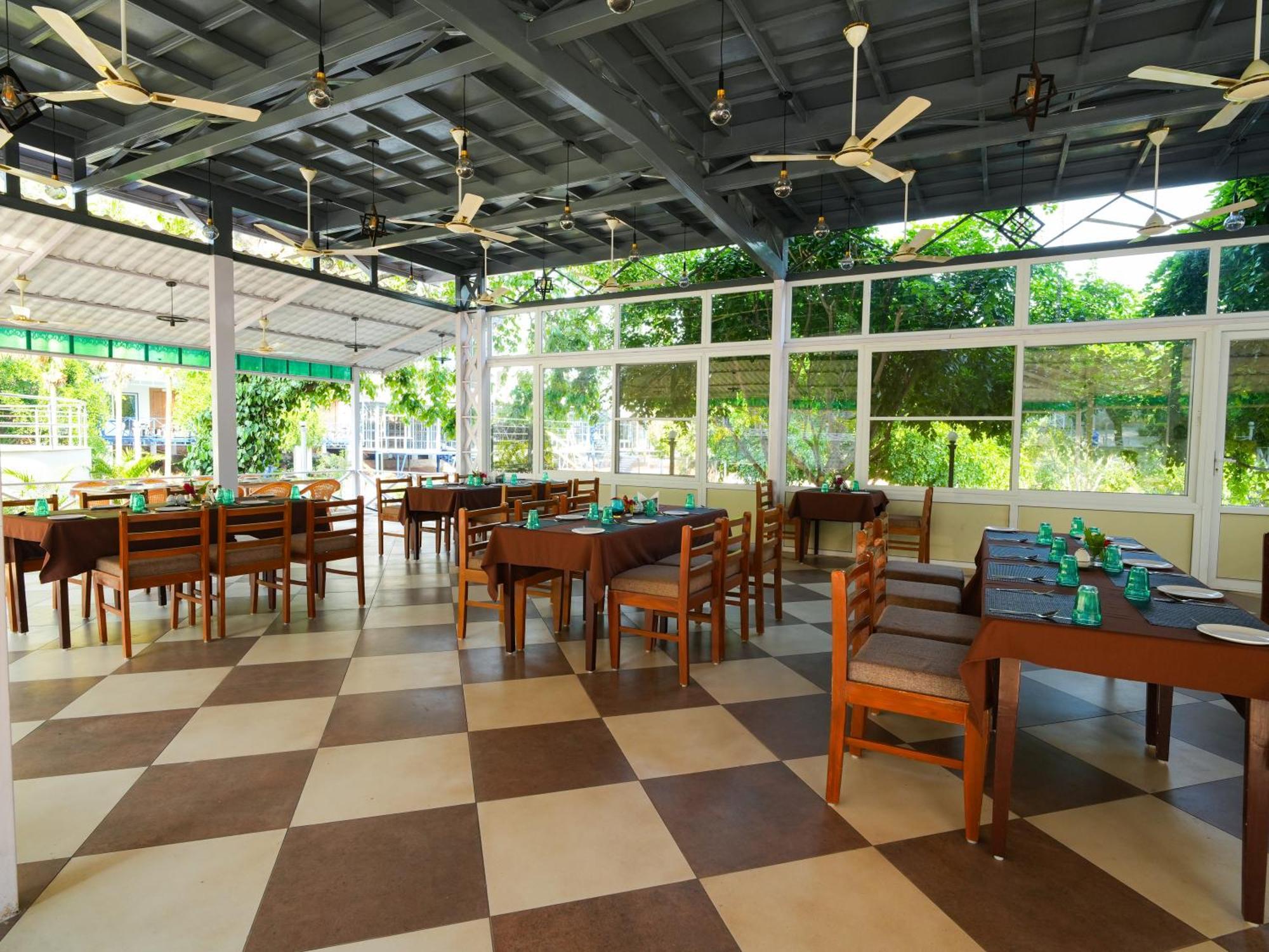 Mgm Whispering Wind'S Yelagiri Hotel ภายนอก รูปภาพ